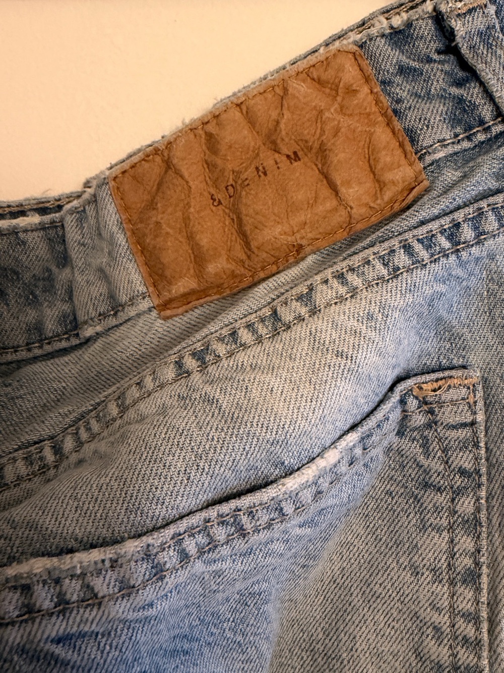 H&M Women's Light Blue Boyfriend Jeans - Picture 4 of 5